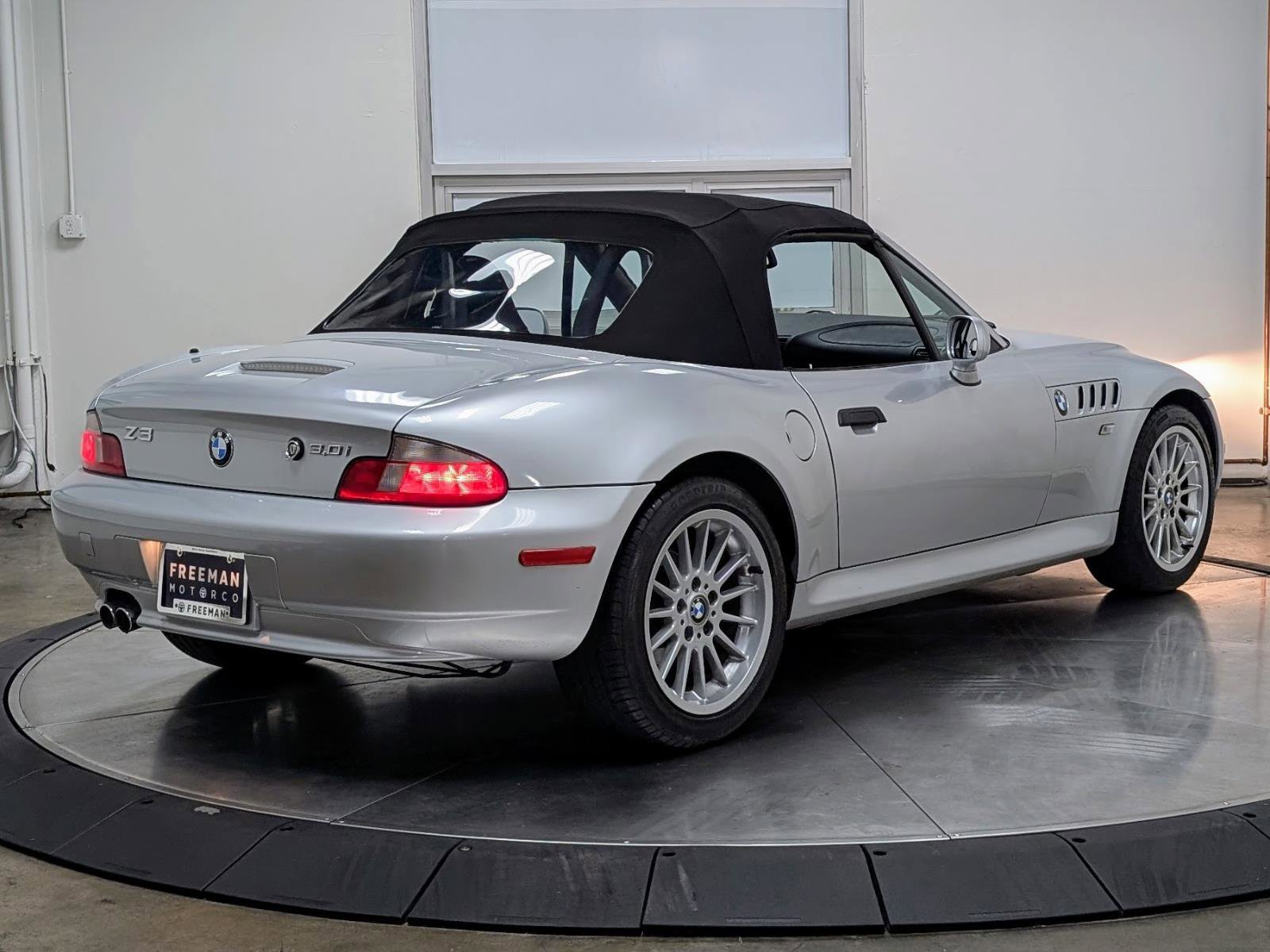 Used 2001 BMW Z3 3.0i image 16
