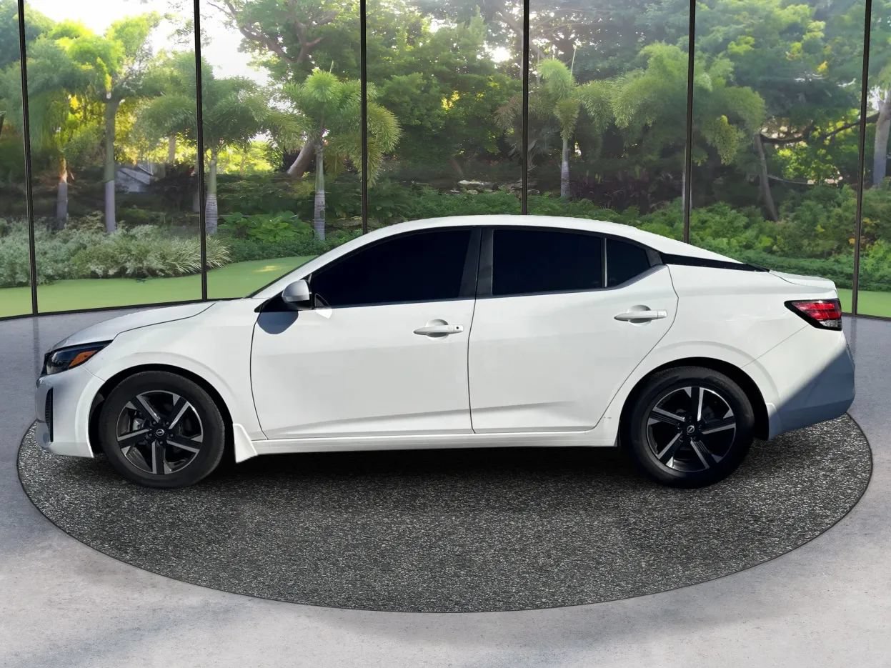 Used 2025 Nissan Sentra SV FWD image 8