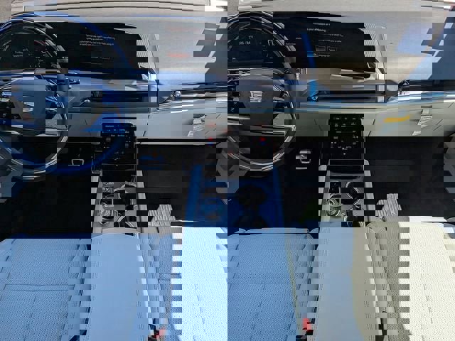 New 2026 Cadillac Vistiq Luxury image 16