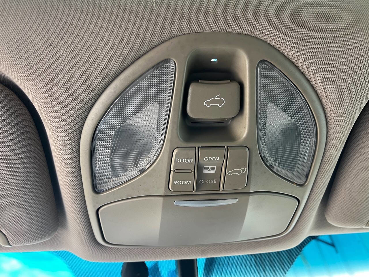 Used 2014 Hyundai Santa Fe Limited w/ Ultimate Package 07 image 36