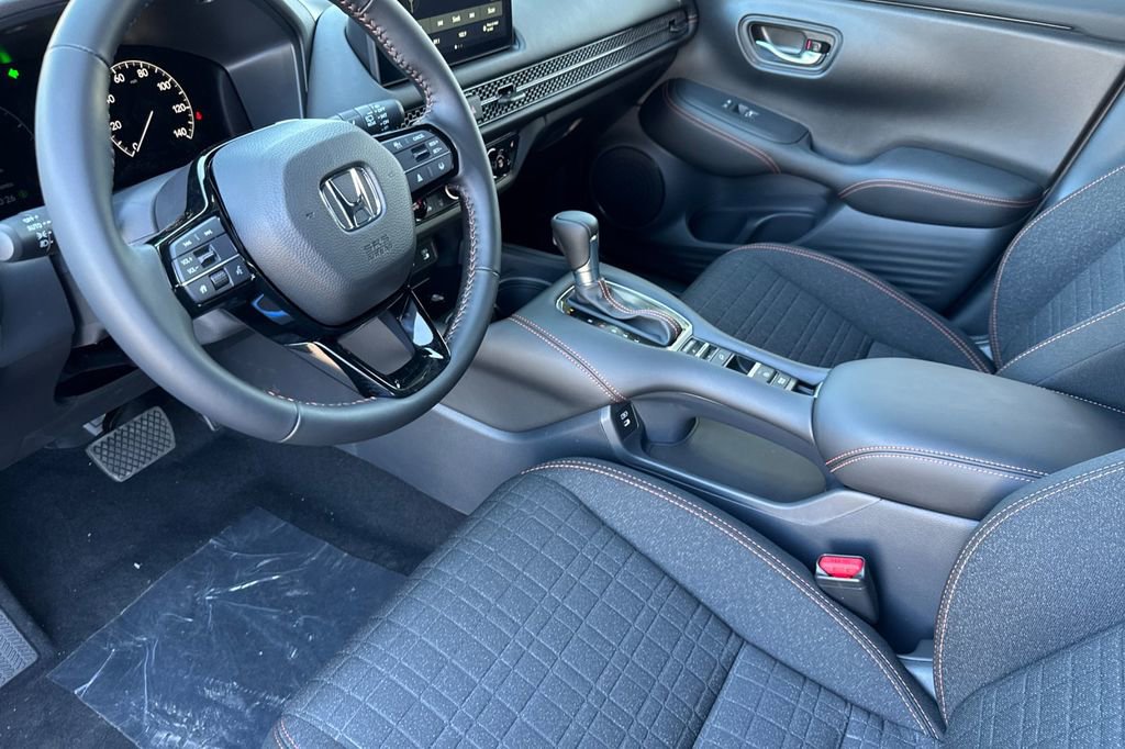 New 2026 Honda HR-V Sport image 7