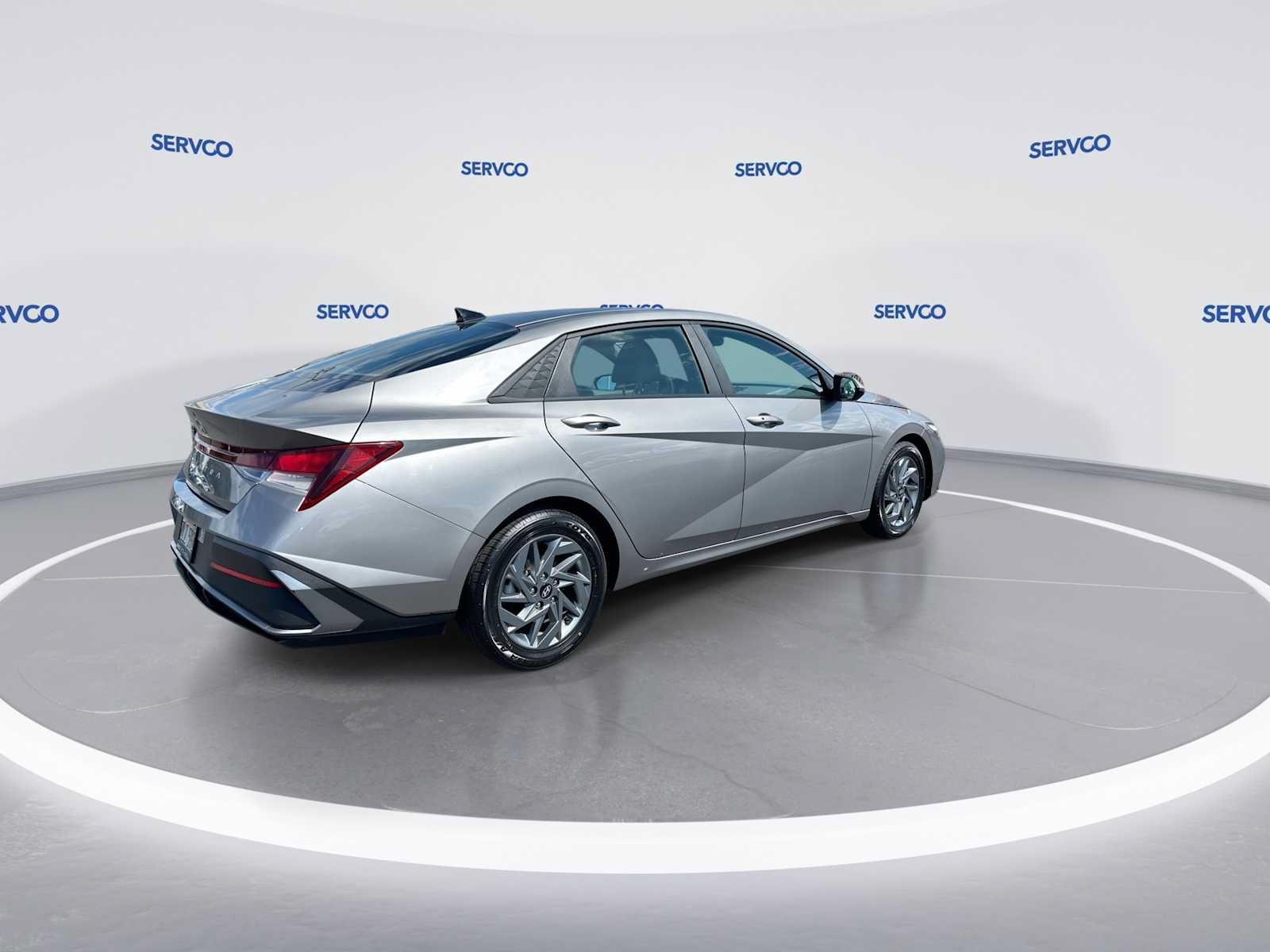 Used 2024 Hyundai Elantra SEL FWD image 8