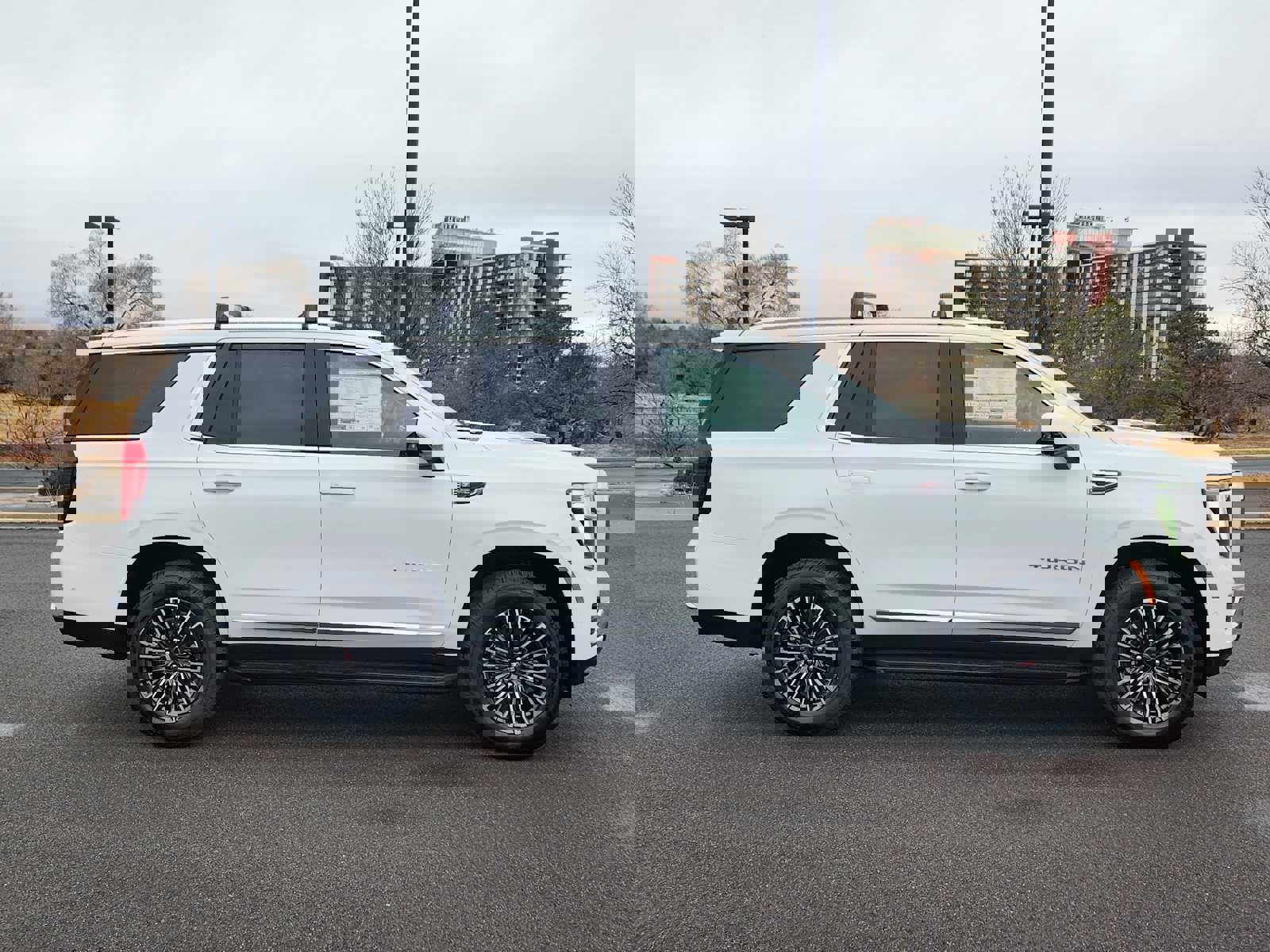 New 2026 GMC Yukon Elevation w/ LPO, Hit The Road Package image 2