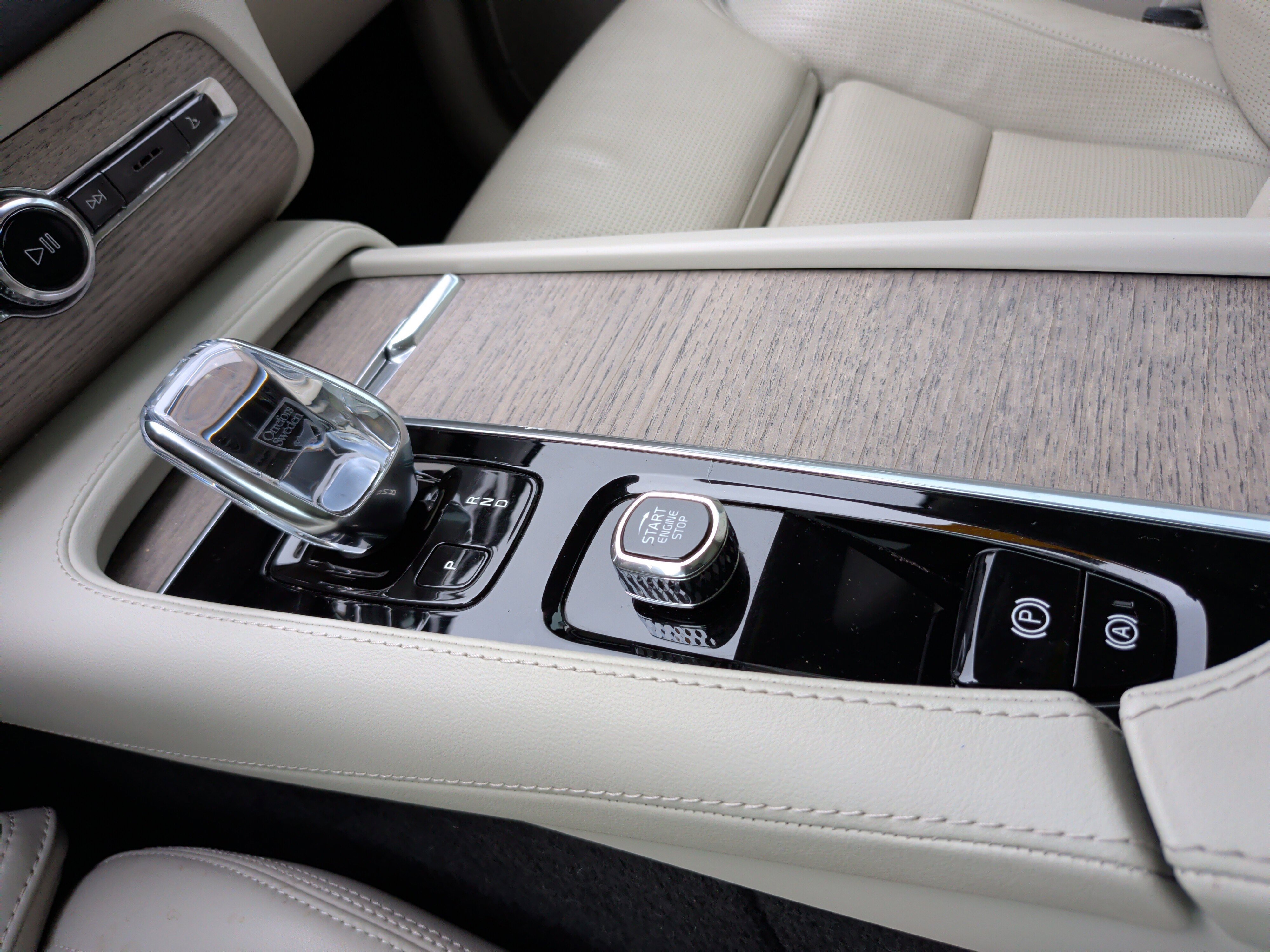 Used 2022 Volvo XC90 T8 Inscription w/ Advanced Package image 20