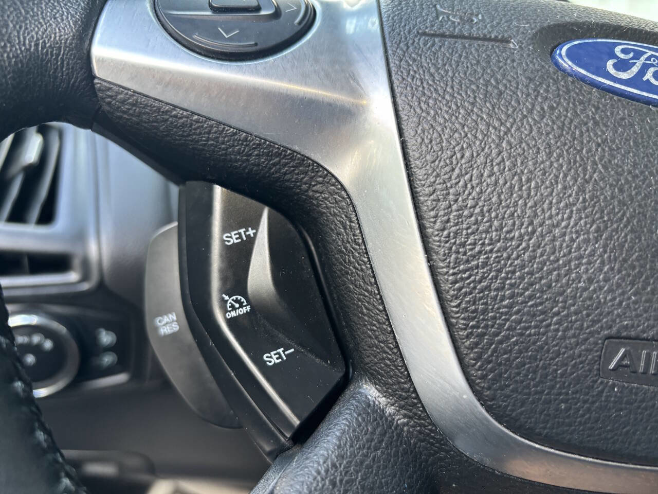 Used 2012 Ford Focus SEL image 27