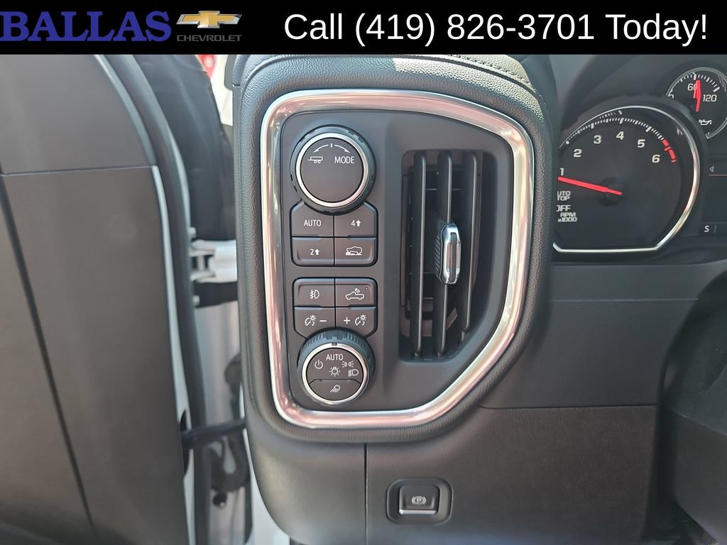 Certified 2022 Chevrolet Silverado 1500 RST w/ Redline Edition AWD/4WD image 19