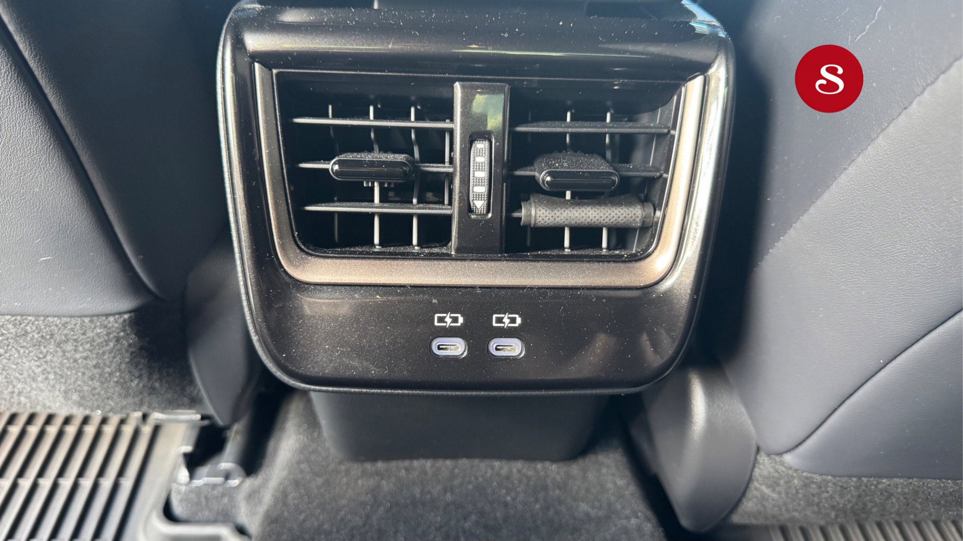 Used 2025 Toyota Crown Platinum image 17