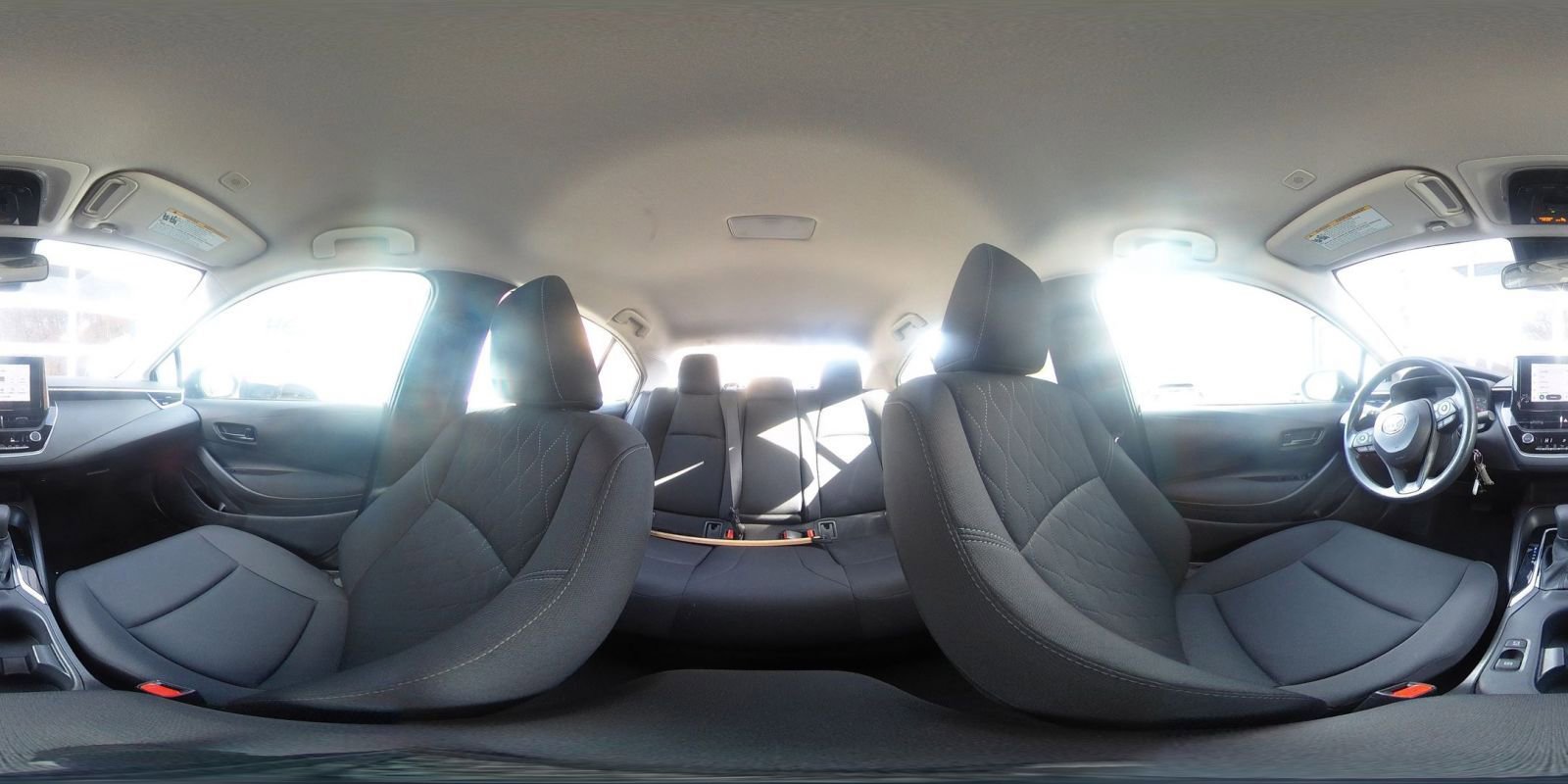 Used 2025 Toyota Corolla LE image 42