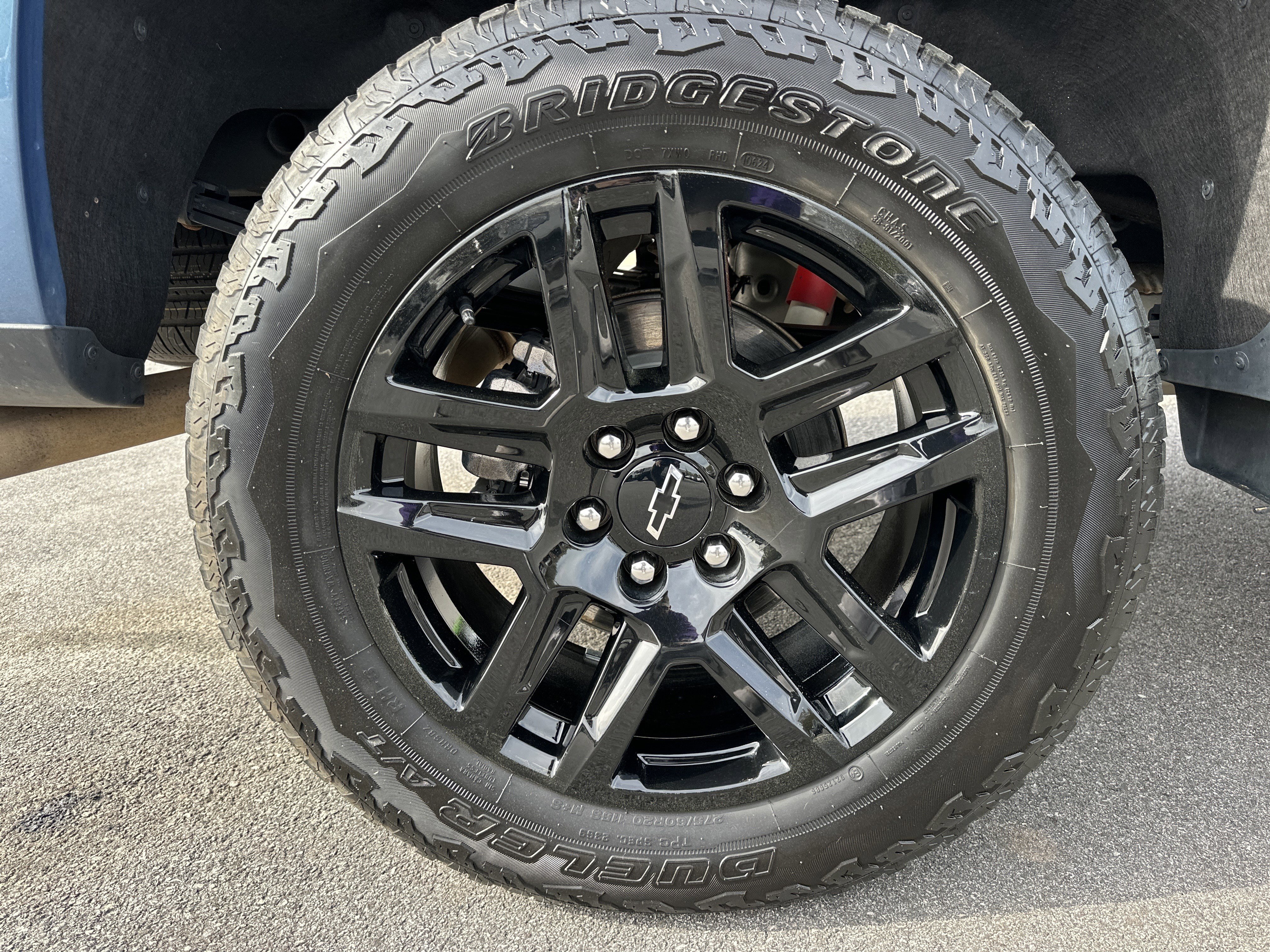 Certified 2024 Chevrolet Silverado 1500 Custom Trail Boss w/ Turbomax Blackout Package AWD/4WD image 18