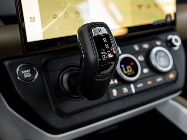 New 2026 Land Rover Defender 110 S AWD/4WD image 25