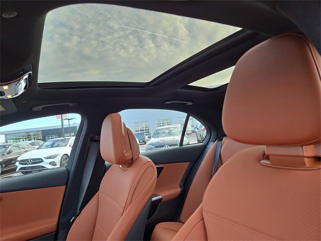 New 2026 Mercedes-Benz C 300 4MATIC Sedan image 25