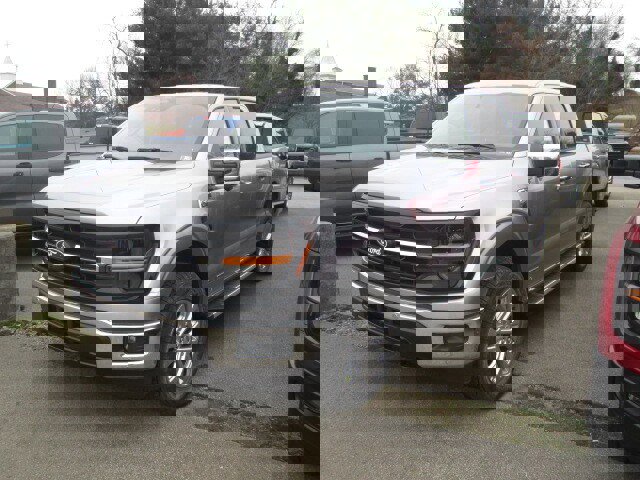New 2025 Ford F150 XLT w/ Equipment Group 302A MID image 5
