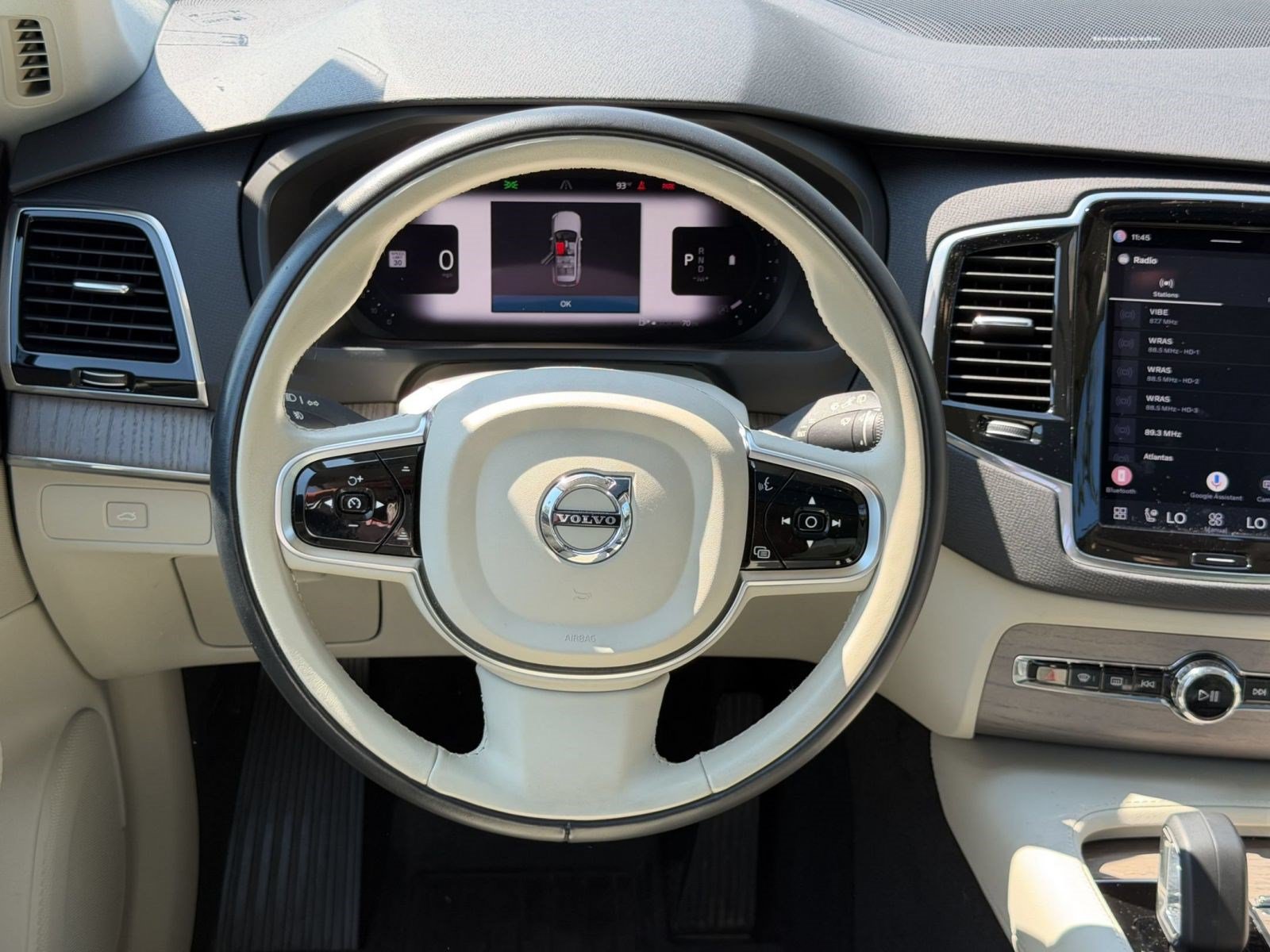 Certified 2023 Volvo XC90 B6 Plus w/ Protection Package Premier AWD/4WD image 11