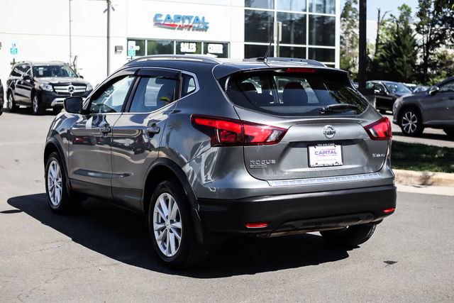 Used 2017 Nissan Rogue Sport SV w/ SV All-Weather Package AWD/4WD image 2