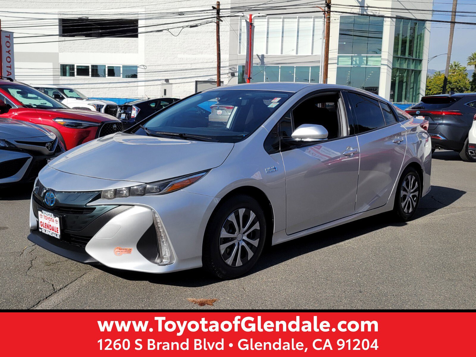Certified 2020 Toyota Prius Prime LE image 1