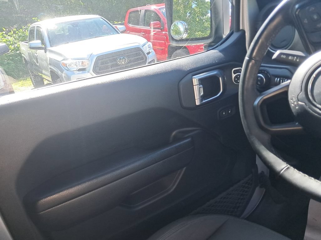 Used 2022 Jeep Gladiator Sport AWD/4WD image 17