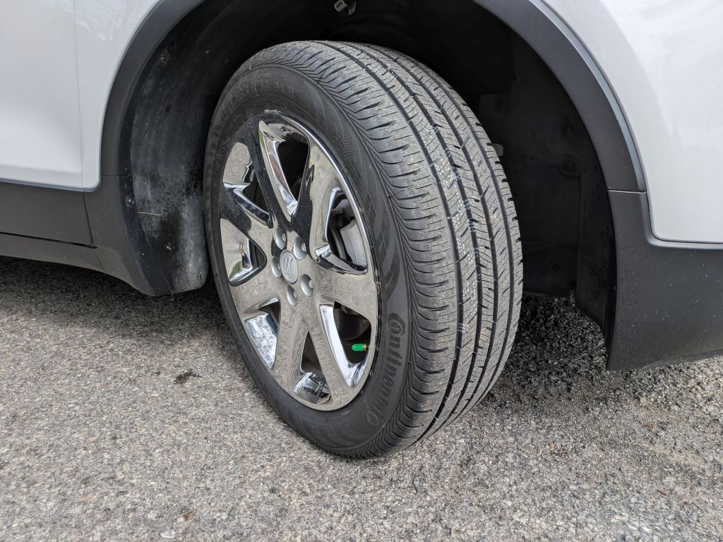 Used 2019 Buick Encore Essence w/ Experience Buick Package image 39