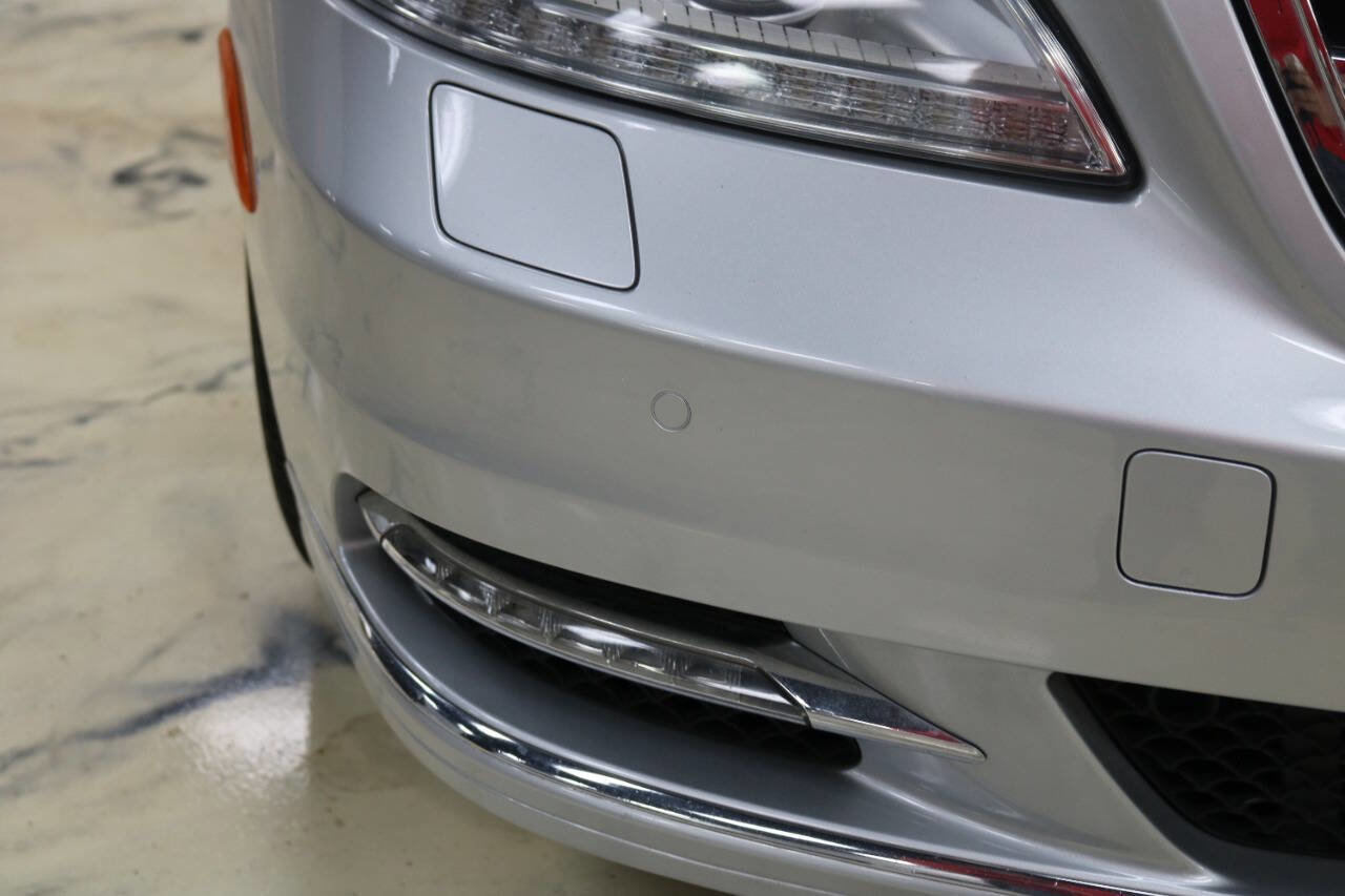 Used 2013 Mercedes-Benz S 550 4MATIC image 19