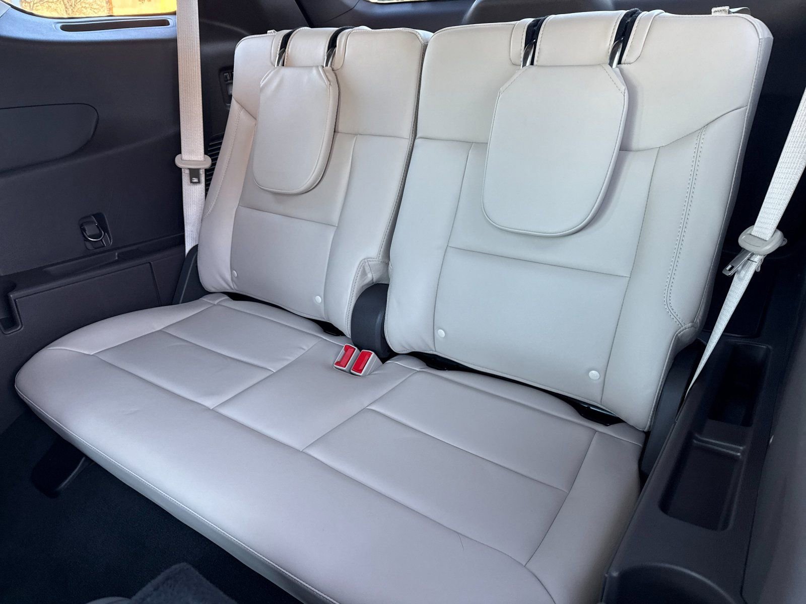 Used 2022 Ford Explorer Platinum w/ Equipment Group 601A image 18