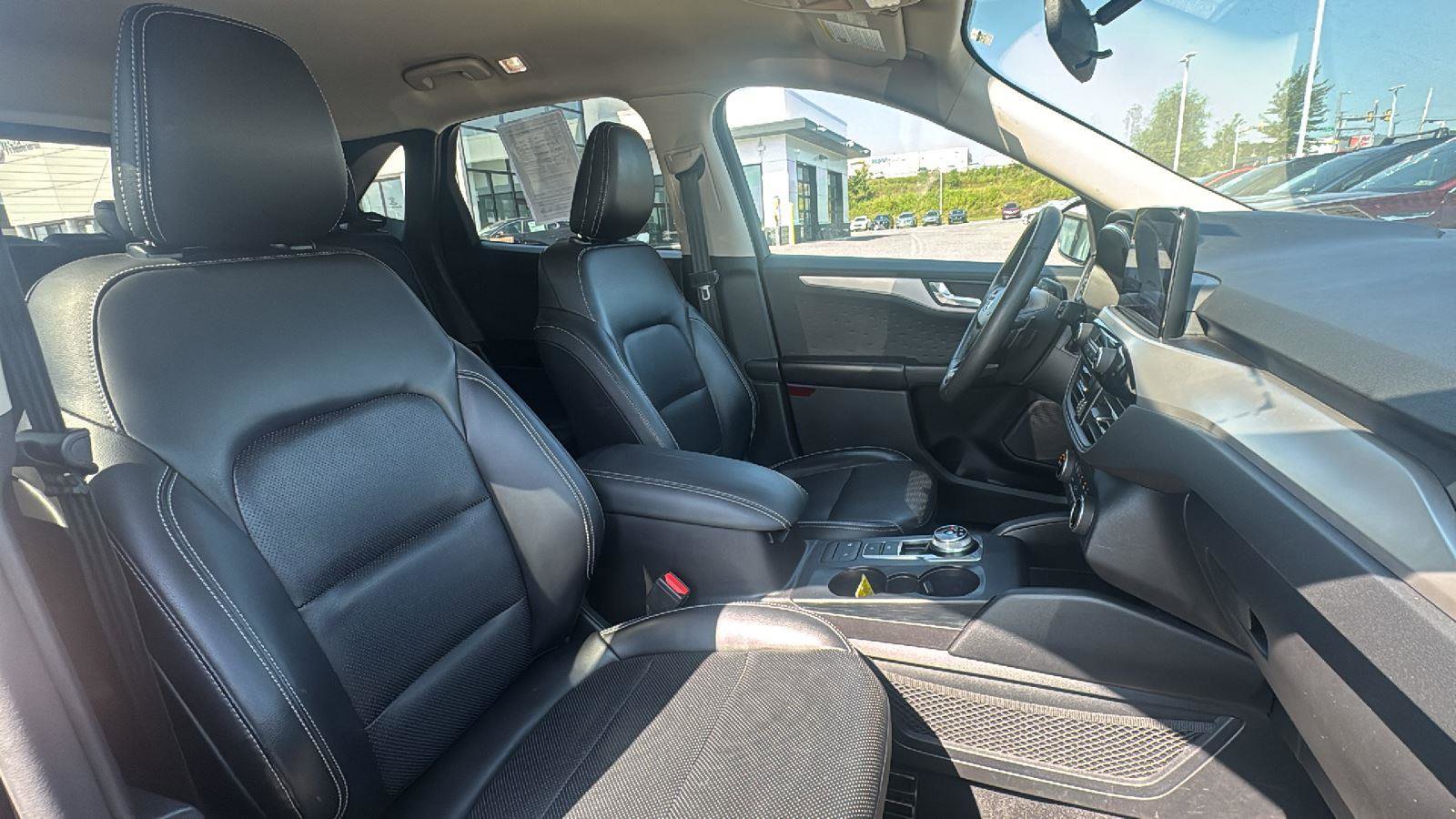 Used 2020 Ford Escape SEL image 14