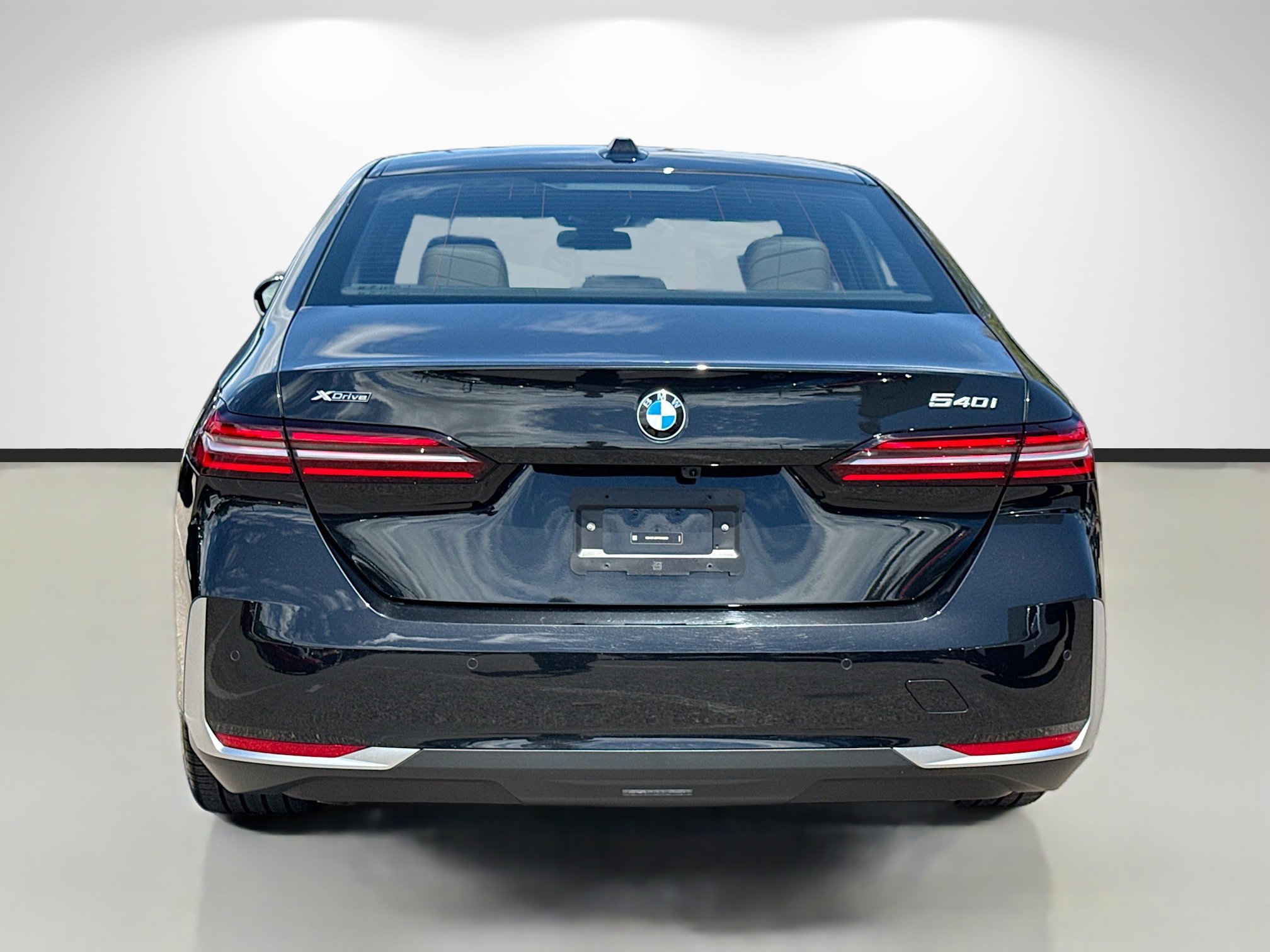 Used 2026 BMW 540i xDrive image 4