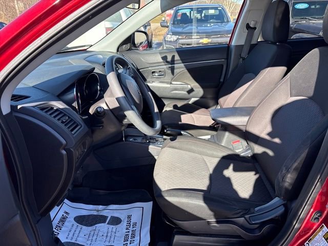 Used 2018 Mitsubishi Outlander Sport ES image 8