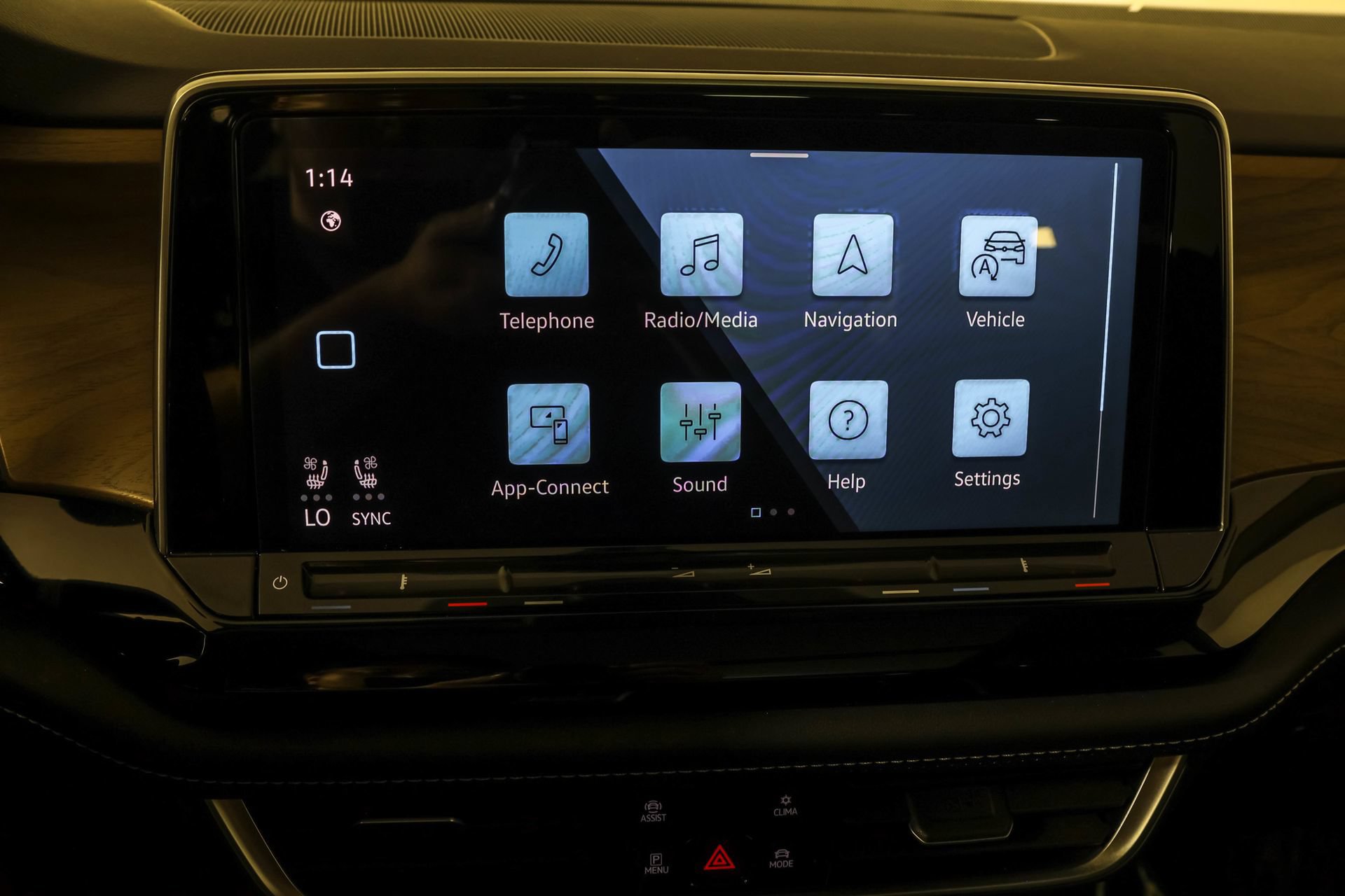 Used 2024 Volkswagen Atlas SE w/ Panoramic Sunroof Package AWD/4WD image 29
