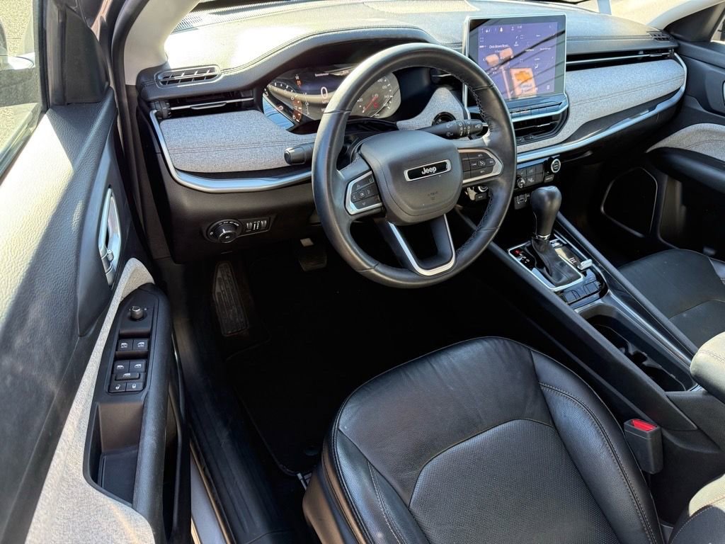 Used 2022 Jeep Compass Latitude image 14