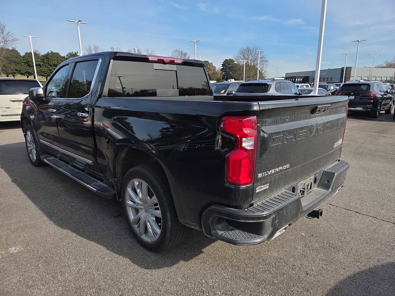 Used 2023 Chevrolet Silverado 1500 High Country w/ High Country Premium Package image 6