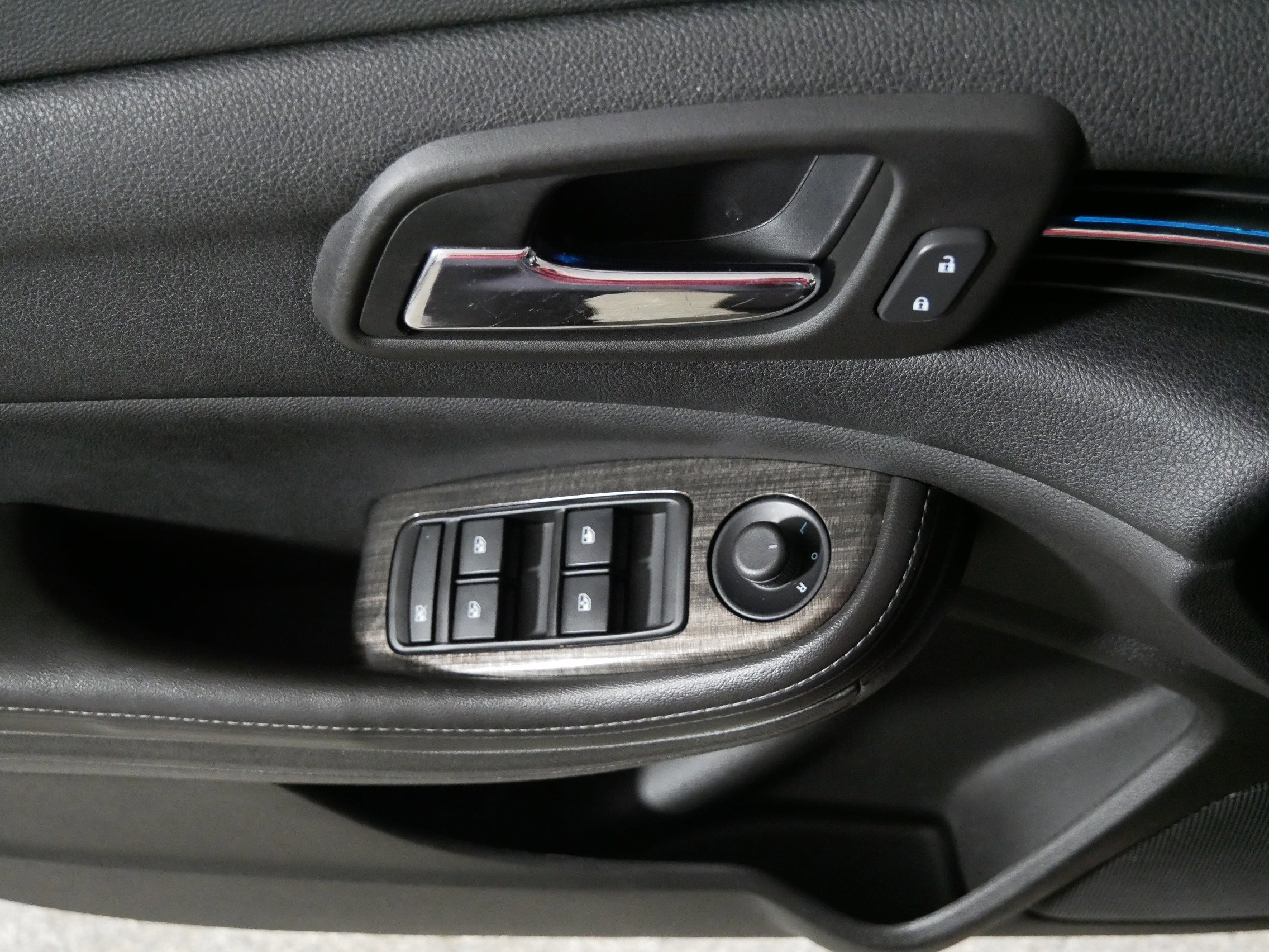 Used 2015 Chevrolet Malibu LT FWD image 19