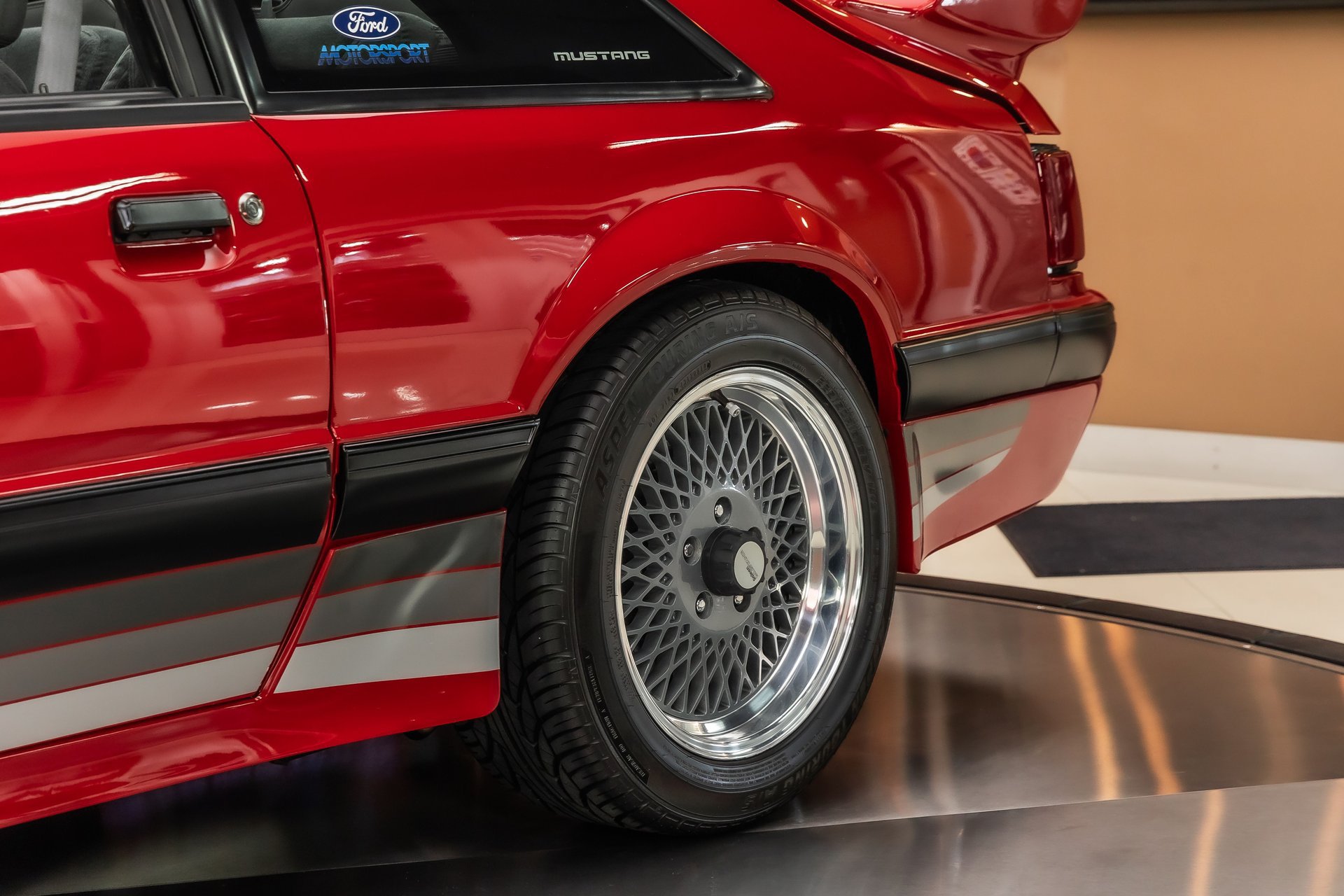 Used 1988 Ford Mustang LX RWD image 32