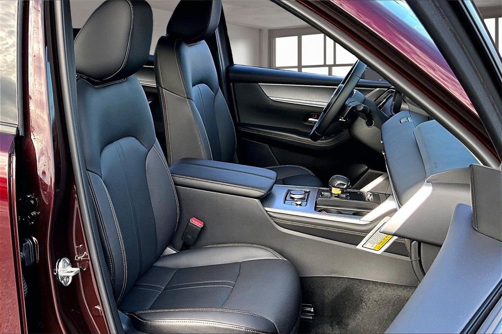 New 2026 MAZDA CX-90 Plug-In Hybrid w/Premium Sport image 13