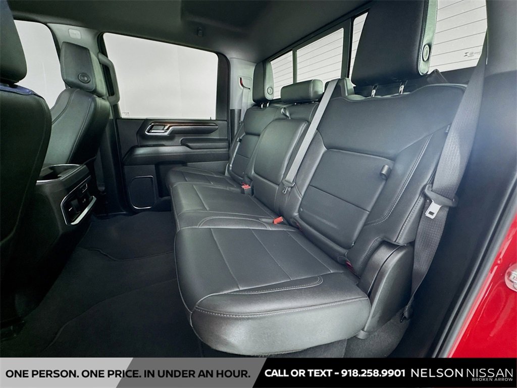 Used 2024 GMC Sierra 2500 SLT w/ SLT Premium Package image 26