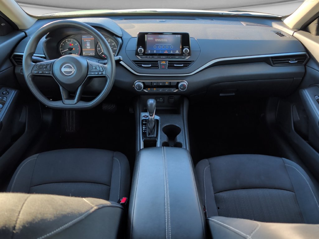 Used 2024 Nissan Altima 2.5 S FWD image 18