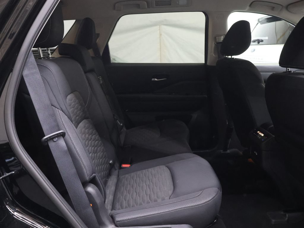 Used 2022 Nissan Pathfinder SV AWD/4WD image 12
