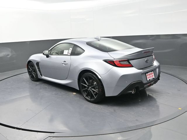 New 2025 Toyota GR86 Premium RWD image 5