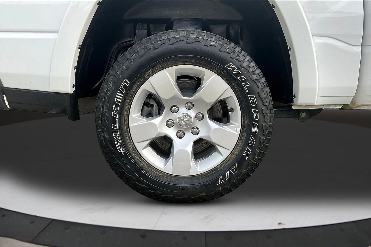 Used 2025 RAM 1500 Big Horn AWD/4WD image 37