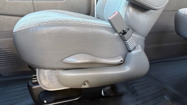 Used 2023 Chevrolet Express 3500 LS image 21