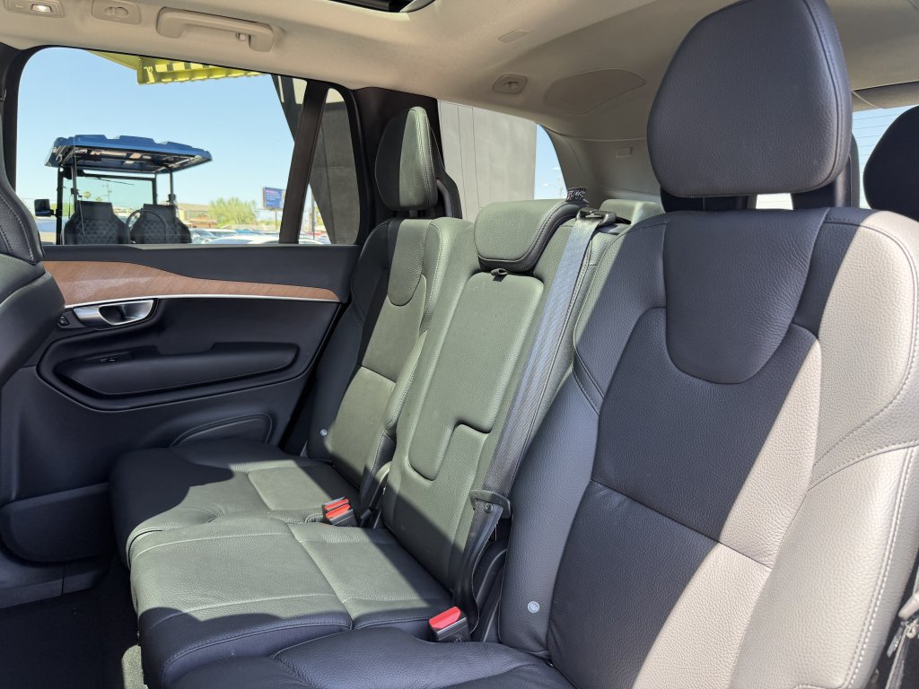 Used 2024 Volvo XC90 T8 Plus w/ Protection Package Premier AWD/4WD image 38