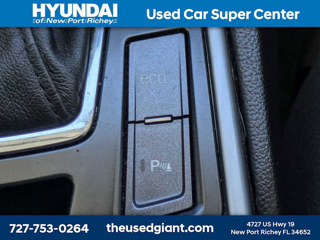 Used 2014 Cadillac SRX Luxury FWD image 29
