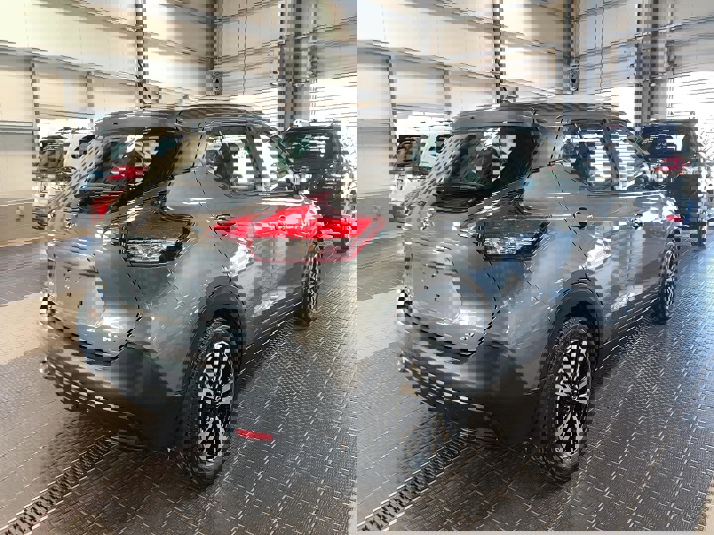 Used 2019 Nissan Kicks SV image 21