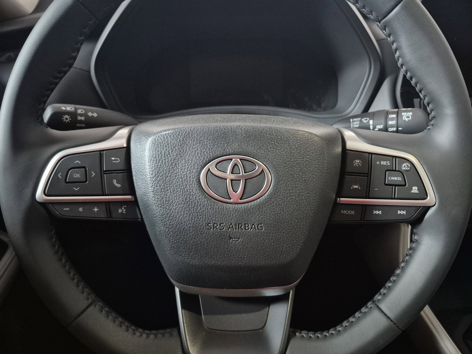 New 2026 Toyota Grand Highlander FWD image 18