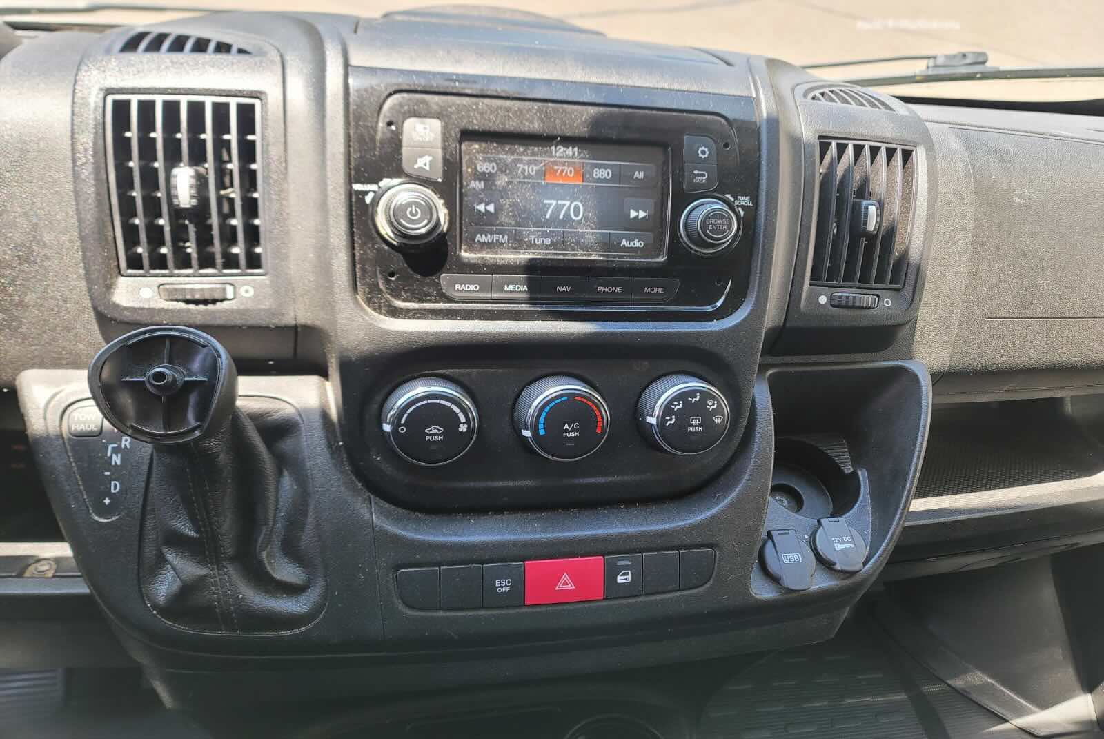 Used 2019 RAM ProMaster 2500 w/ Interior Convenience Group FWD image 7