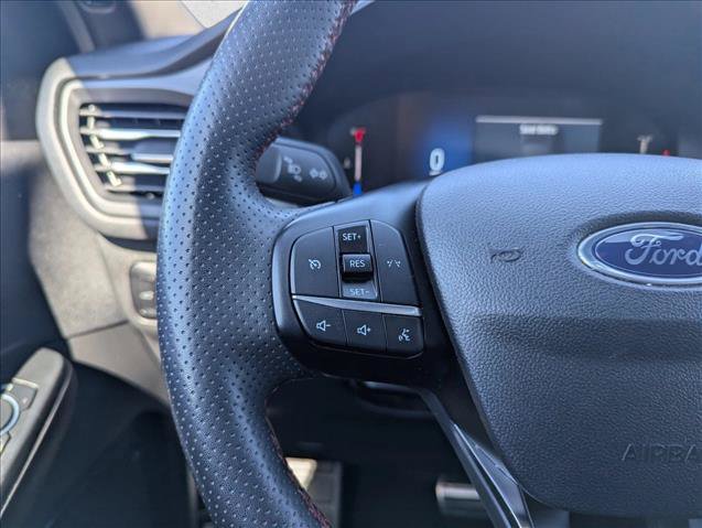 Used 2023 Ford Escape ST-Line AWD/4WD image 12