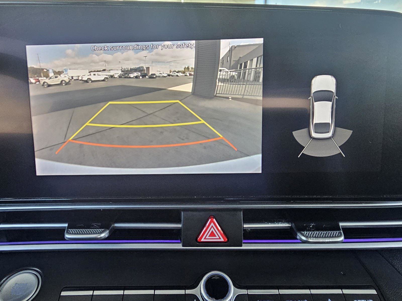 Used 2021 Hyundai Elantra Limited image 28