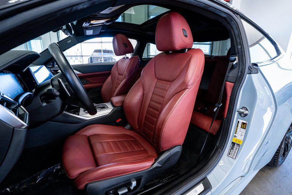 Used 2023 BMW M440i Coupe w/ Premium Package image 37