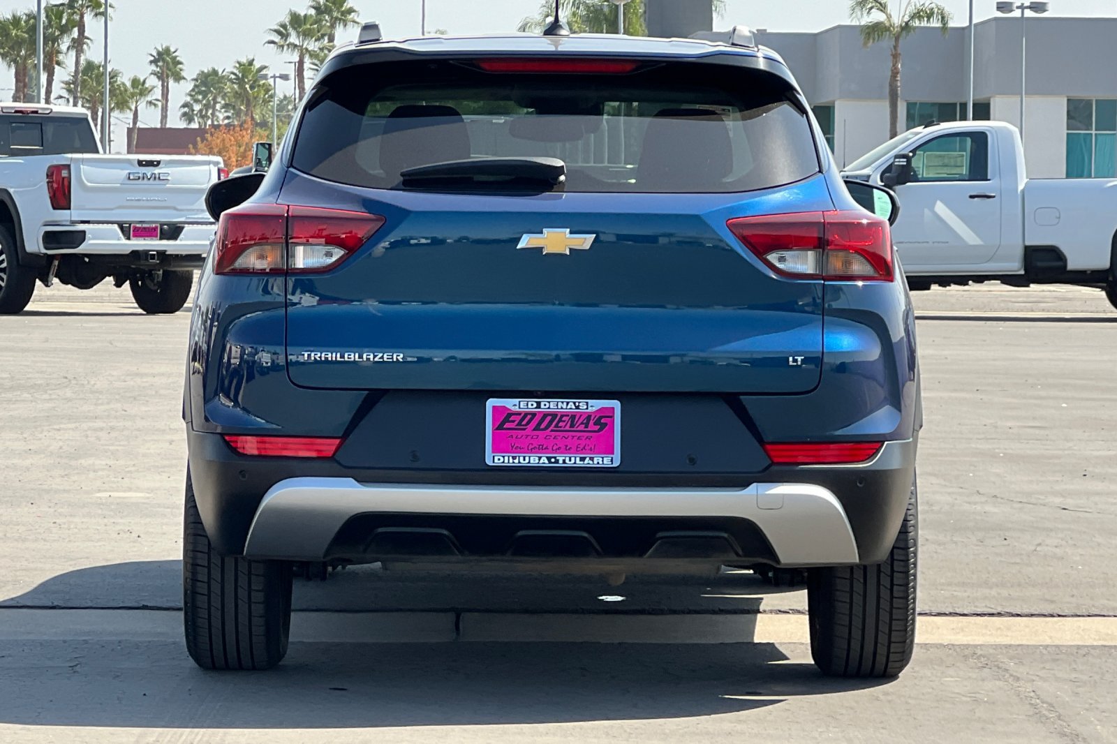 Used 2021 Chevrolet TrailBlazer LT w/ Convenience Package FWD image 6
