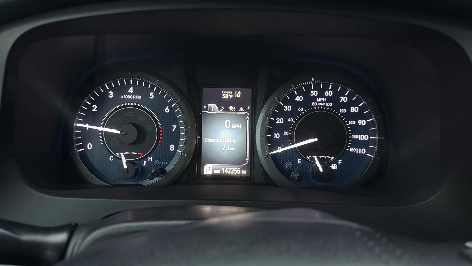 Used 2018 Toyota Sienna LE image 3