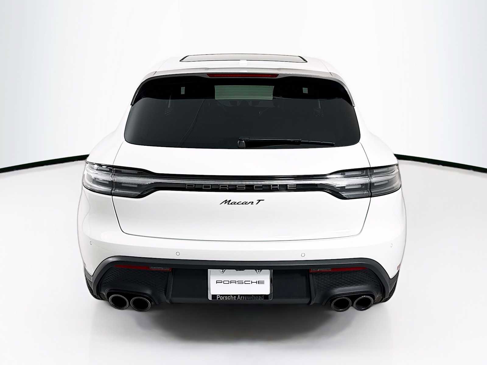 Certified 2025 Porsche Macan T image 10