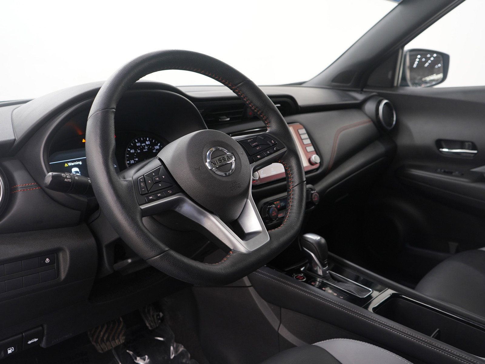 Used 2021 Nissan Kicks SR w/ SR Premium Package image 22